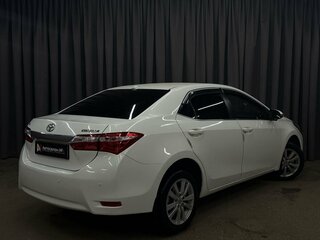 2014 Toyota Corolla XI (E160, E170, E180), белый, 899777 рублей, вид 3