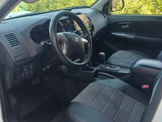 2014 Toyota Hilux VII Рестайлинг, белый, 2350000 рублей, вид 5