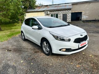2015 Kia Ceed II, белый, 890000 рублей, вид 3