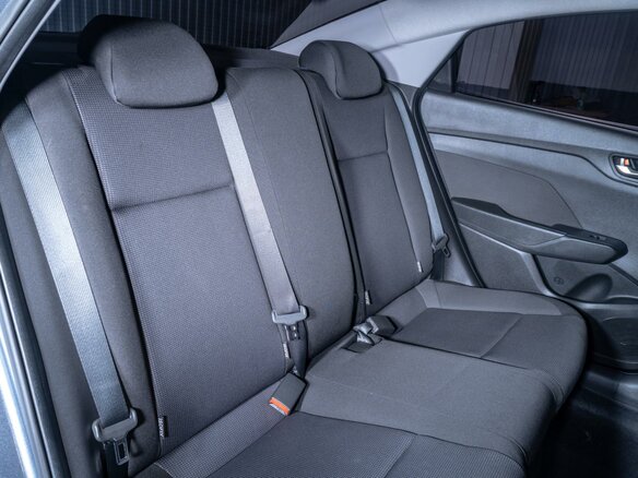 2020 Hyundai Solaris II, серый, 1675000 рублей - вид 9