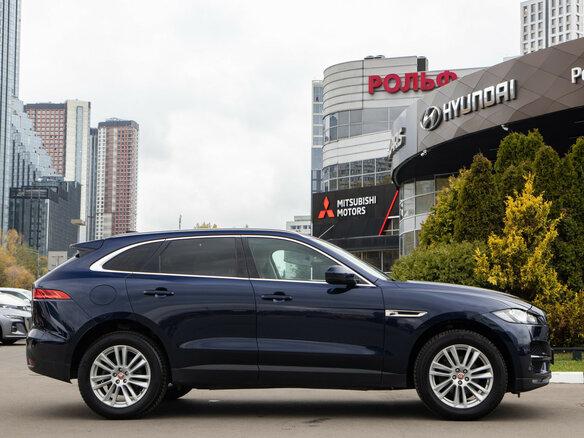 2017 Jaguar F-Pace I, синий, 2648000 рублей - вид 2