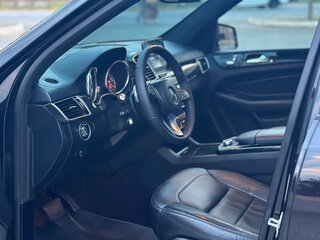 2017 Mercedes-Benz GLS 400 I (X166), чёрный, 3400000 рублей, вид 4
