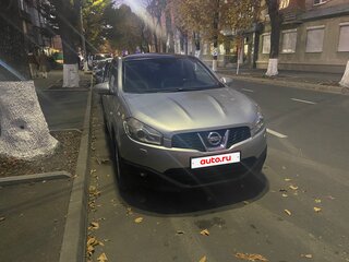 2010 Nissan Qashqai I Рестайлинг, серебристый, 950000 рублей, вид 1