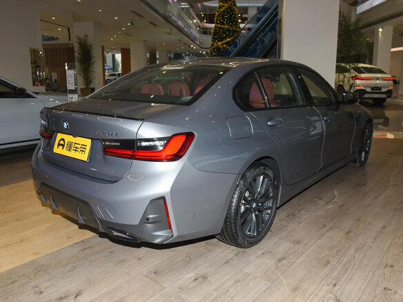 2023 BMW 3 серии Long 320Li VII (G2x) Рестайлинг, серебристый, 3090000 рублей - вид 2