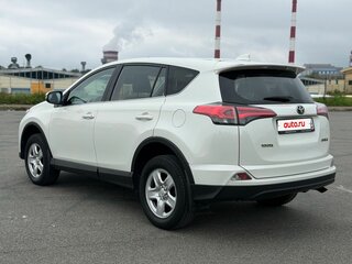 2018 Toyota RAV4 IV (XA40) Рестайлинг, белый, 1890000 рублей, вид 4