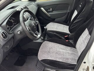 2018 Renault Logan II Рестайлинг, белый, 850000 рублей, вид 4