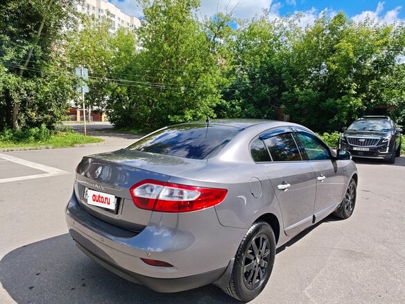 2012 Renault Fluence I, серый, 690000 рублей - вид 4