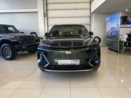 2026 Geely EX5 Гибрид EM-R, зелёный, 3829990 рублей, вид 4