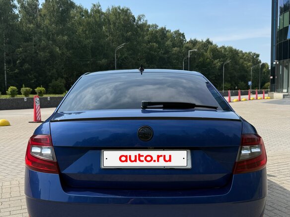 2019 Skoda Octavia III (A7) Рестайлинг, синий, 1800000 рублей - вид 8