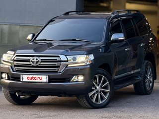2016 Toyota Land Cruiser 200 Series Рестайлинг 2, серый, 5840000 рублей, вид 1
