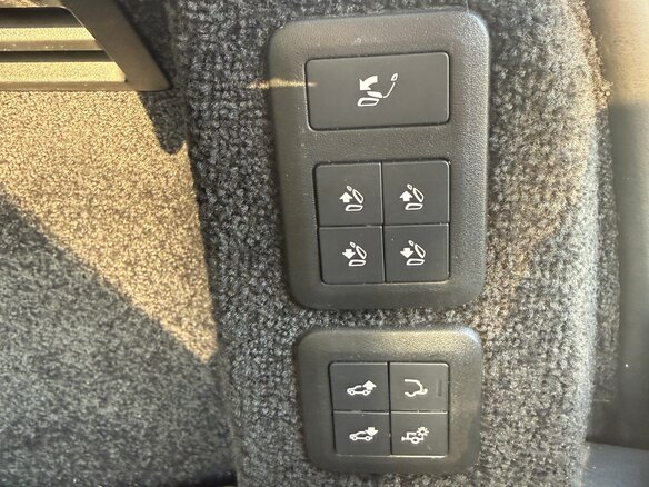 2019 Land Rover Range Rover IV Рестайлинг, синий, 8350000 рублей - вид 21