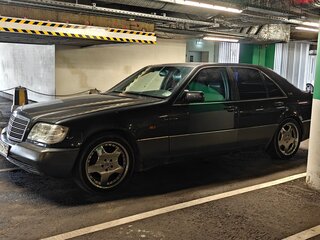1993 Mercedes-Benz S-Класс 400 III (W140), чёрный, 950000 рублей, вид 3
