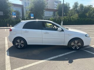 2008 Chevrolet Lacetti I, белый, 450000 рублей, вид 4
