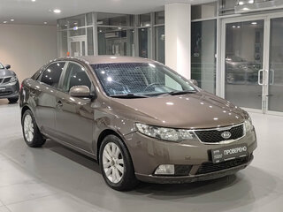 2012 Kia Cerato 6-speed II, коричневый, 697000 рублей, вид 3