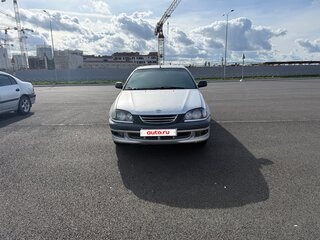 2000 Toyota Avensis I, серебристый, 200000 рублей, вид 1
