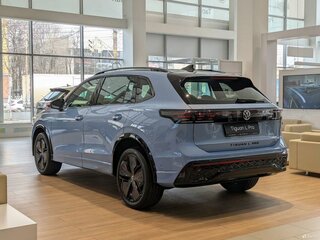 2024 Volkswagen Tiguan L II Рестайлинг (China Market), голубой, 5490000 рублей, вид 3