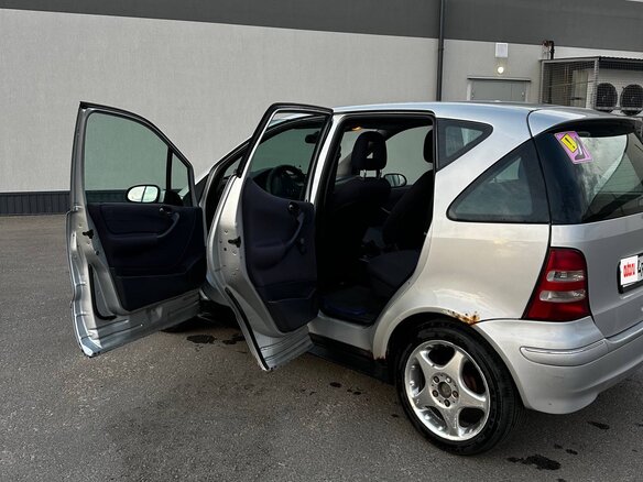2001 Mercedes-Benz A-Класс 140 I (W168), белый, 270000 рублей - вид 4