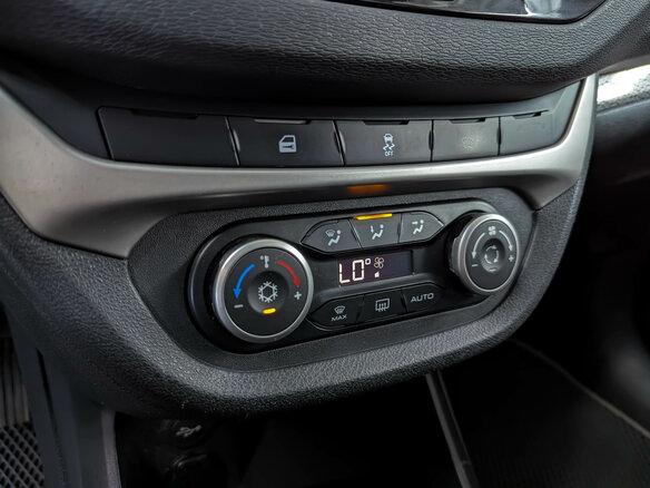 2018 Lada (ВАЗ) Vesta SW Cross I, белый, 999000 рублей - вид 20