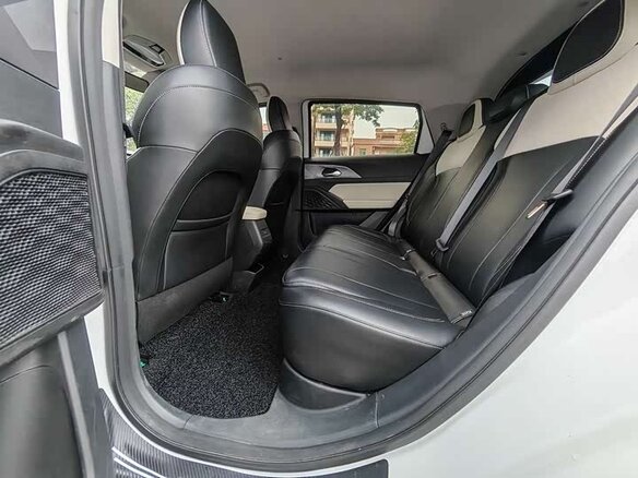 2024 Geely Geometry E 39.4 kWh, белый - вид 19