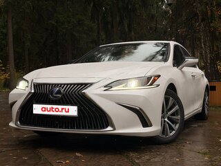 2020 Lexus ES 300h VII, белый, 4200000 рублей, вид 2
