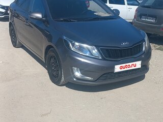 2013 Kia Rio 4-speed III, серый, 870000 рублей, вид 1