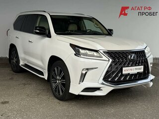 2018 Lexus LX 570 III Рестайлинг 2, белый, 8490000 рублей, вид 3