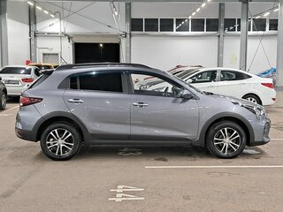 2021 Kia Rio X IV Рестайлинг, серый, 1720000 рублей, вид 4