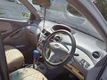 1999 Toyota Platz, серый, 365000 рублей - вид 4