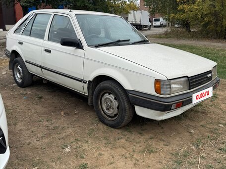 1986 Mazda Familia V (BF), белый, 115000 рублей, вид 3