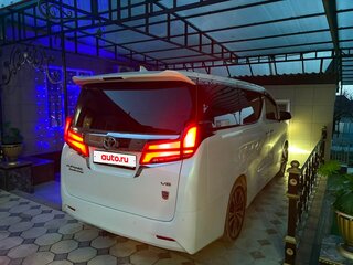 2018 Toyota Alphard III Рестайлинг, белый, 4750000 рублей, вид 2