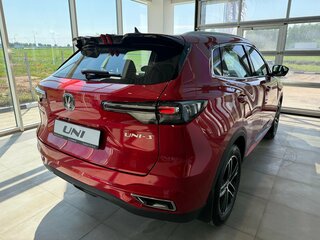2025 Changan UNI-S I, красный, 3179900 рублей, вид 4