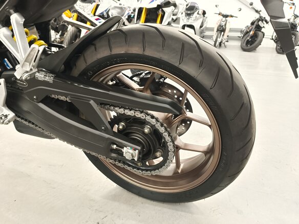2021 Honda CB 650R, синий, 790000 рублей - вид 20