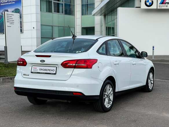 2018 Ford Focus III Рестайлинг, белый, 1210000 рублей - вид 4