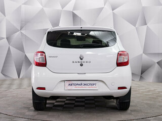 2015 Renault Sandero II, белый, 595000 рублей, вид 4