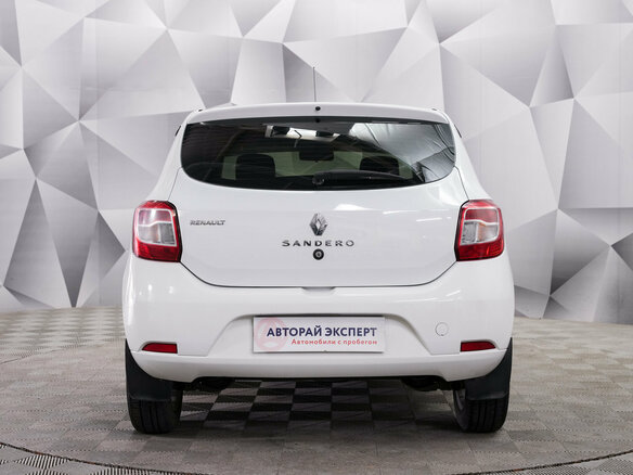 2015 Renault Sandero II, белый, 595000 рублей - вид 3