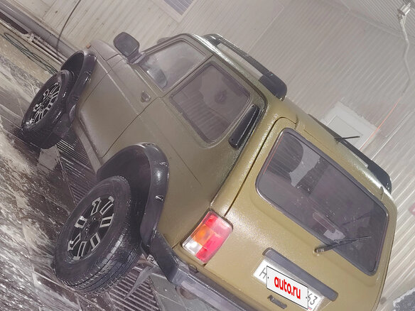 2011 Lada (ВАЗ) 2121 (4x4) I Рестайлинг, коричневый, 260000 рублей - вид 3