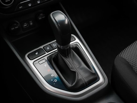2018 Hyundai Creta I, чёрный, 1760000 рублей - вид 16