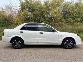 2001 Mazda Familia VIII (BJ), белый, 245000 рублей, вид 4