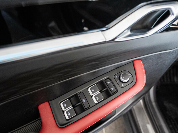 2026 Geely Coolray I Рестайлинг 2, серый - вид 18