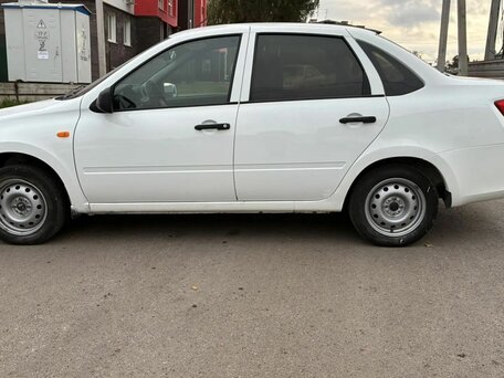 2013 Lada (ВАЗ) Granta I, белый, 335000 рублей, вид 2