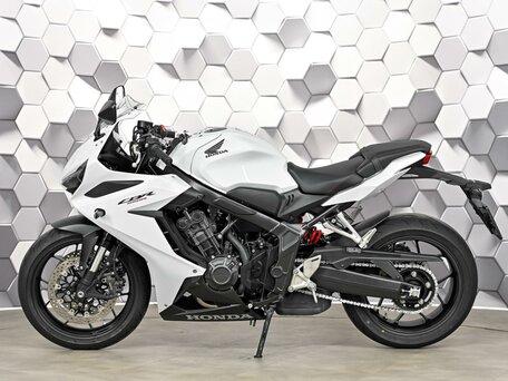 2023 Honda CBR 650R, белый, 999000 рублей, вид 4