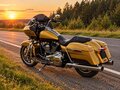 2017 Harley-Davidson Road Glide, золотистый, 1350000 рублей - вид 7