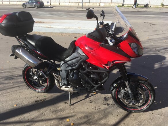 2014 Triumph Tiger 1050, красный, 700000 рублей - вид 4