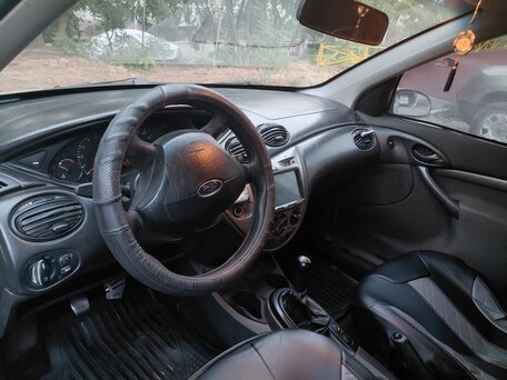 2003 Ford Focus I Рестайлинг, серебристый, 250000 рублей, вид 4