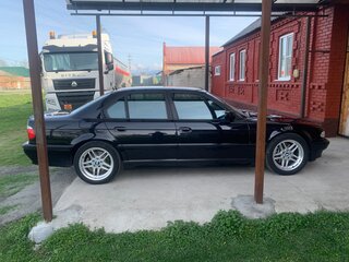 1998 BMW 7 серии 735i III (E38) Рестайлинг, чёрный, 750000 рублей, вид 4