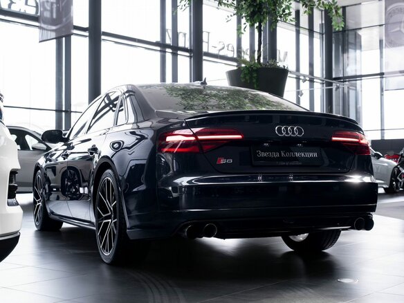 2016 Audi S8 III (D4) Рестайлинг, синий, 8490000 рублей - вид 4