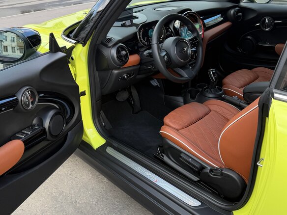 2021 Mini Cabrio Cooper S III Рестайлинг 2, зелёный, 3990000 рублей - вид 18