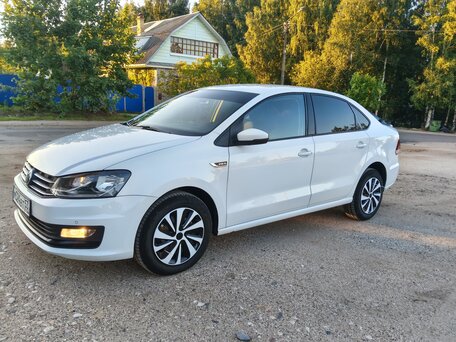 2019 Volkswagen Polo V Рестайлинг, белый, 1000000 рублей, вид 1
