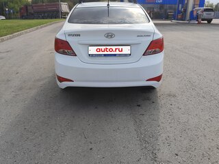 2015 Hyundai Solaris I Рестайлинг, белый, 790000 рублей, вид 4