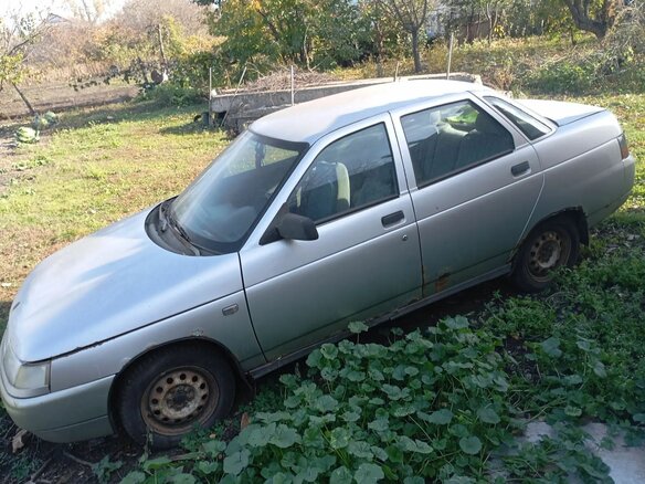 2006 Lada (ВАЗ) 2110, серебристый, 85000 рублей - вид 2